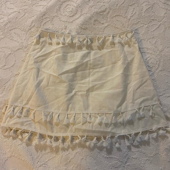 White Fringe Top and Skirt Set - Picture 6 of 10